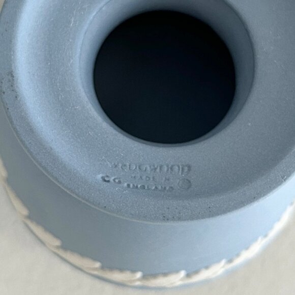 Vintage WEDGWOOD Blue Jasperware Candle Tea Light Votive Holder - Picture 8 of 8